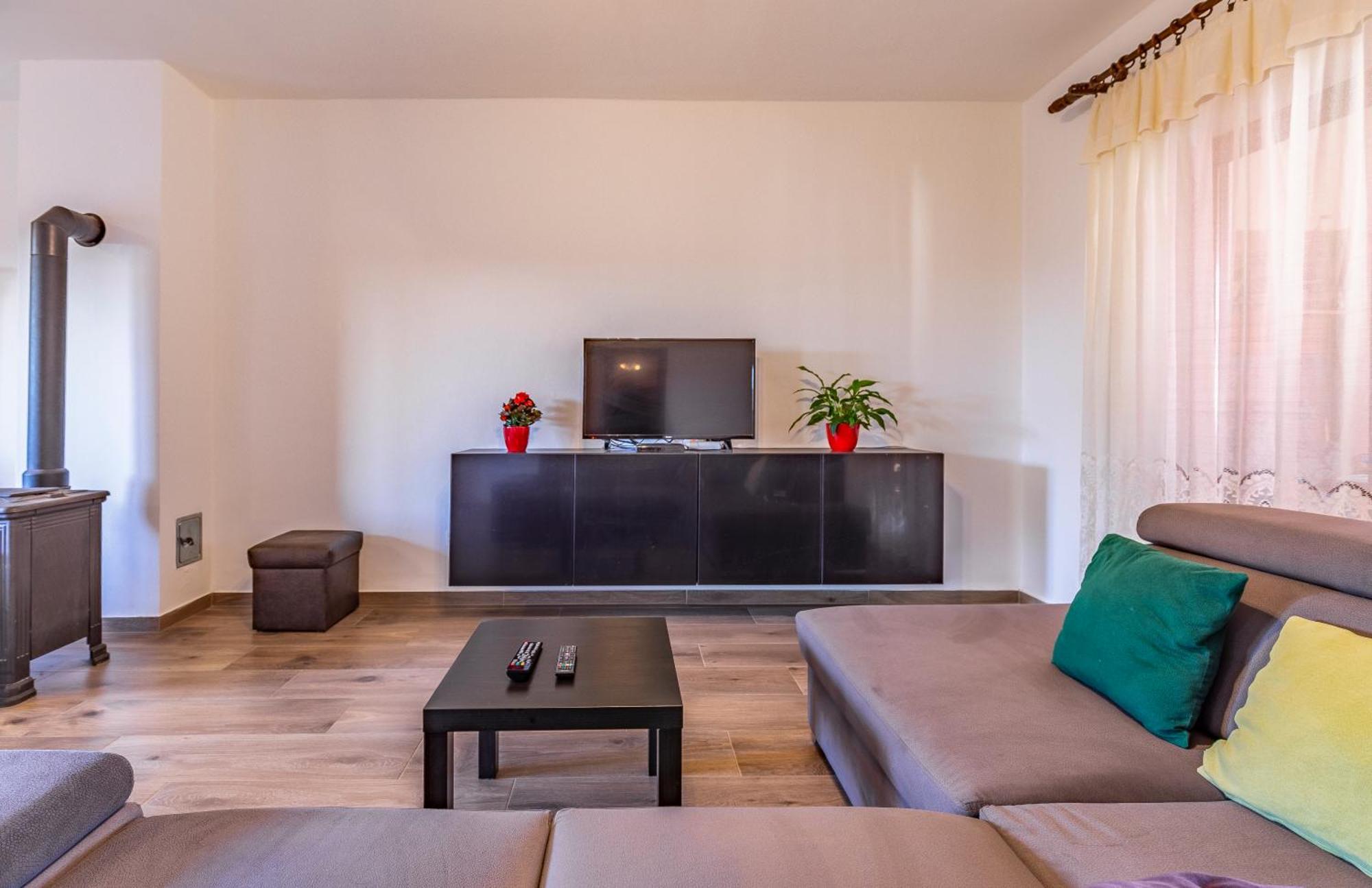 Apartment Ruby Пула Екстериор снимка